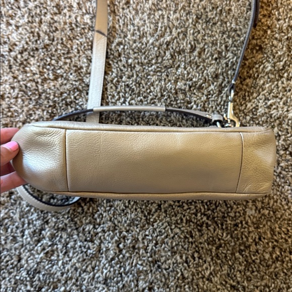 Coach Light Taupe Leather Crossbody Bag - Picture 4 of 8